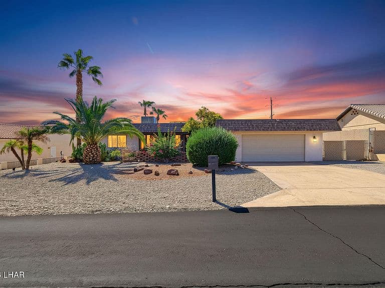 681 Pueblo Dr photo 1