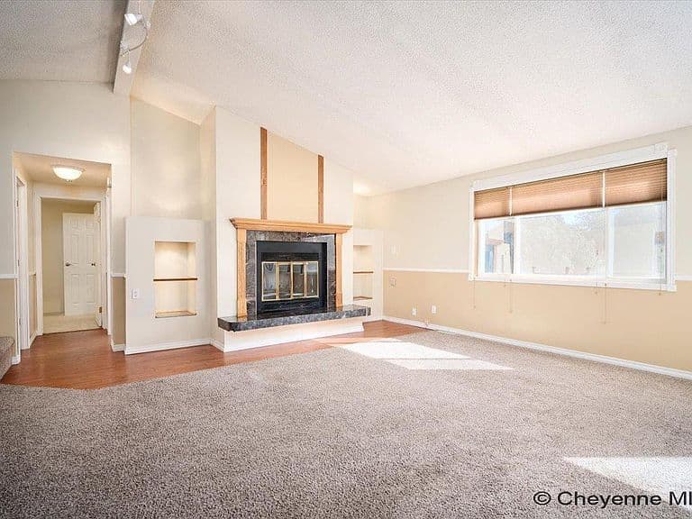 2310 Milatzo Ave photo 3
