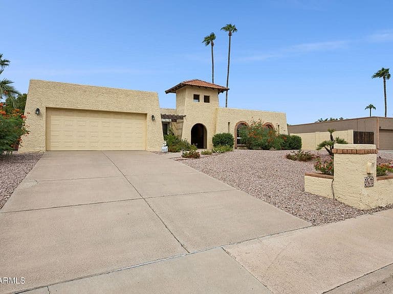 2930 E ACOMA Drive E photo 5