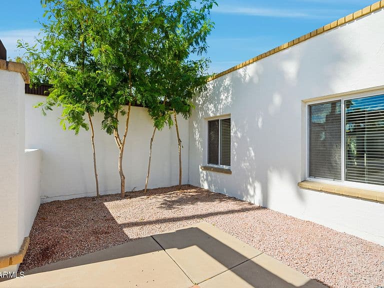 1706 E Gaylon Dr photo 5