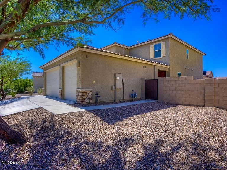 6840 E Via Arroyo Largo photo 3