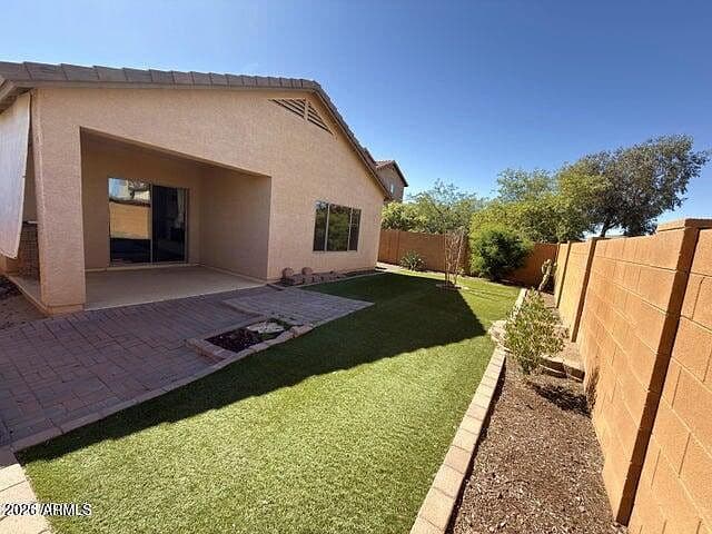 26140 W RUNION Drive photo 1