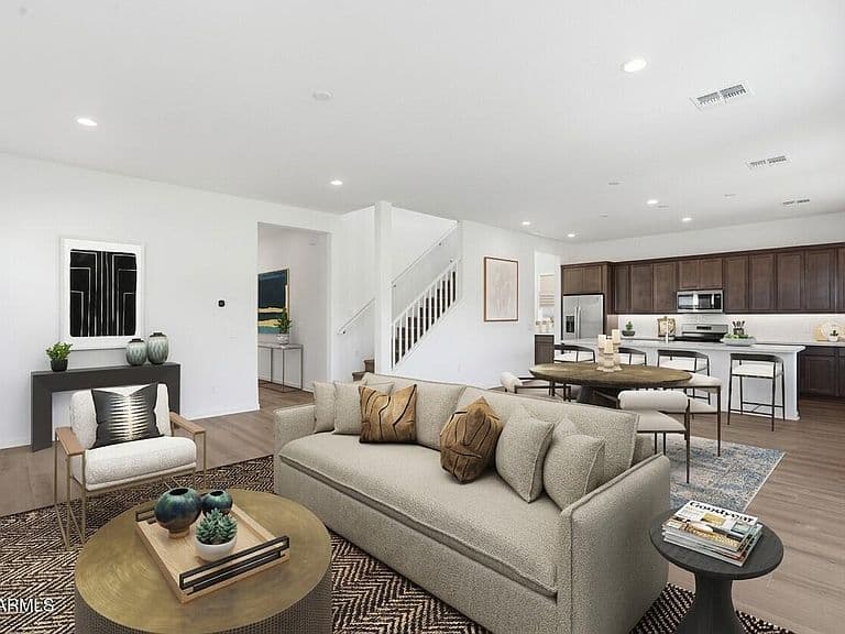 18028 W BIGHORN Avenue photo 3