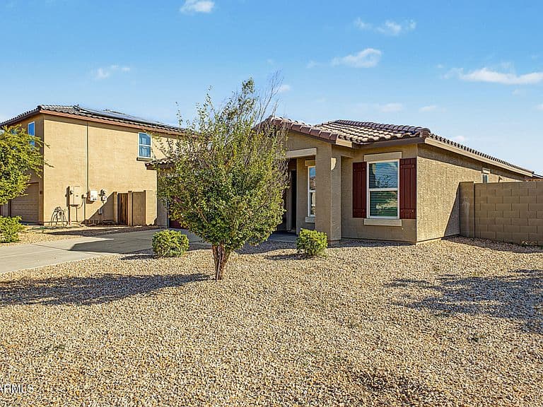1617 E SILVER REEF Drive photo 5