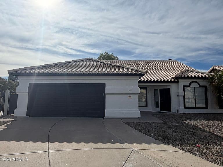 18614 N 35TH Place photo 1