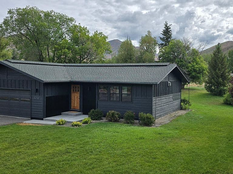 1210 Baldy View Dr photo 1
