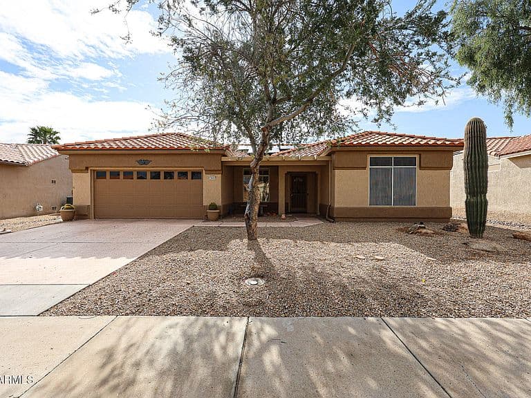 13665 W ANTELOPE Drive photo 3