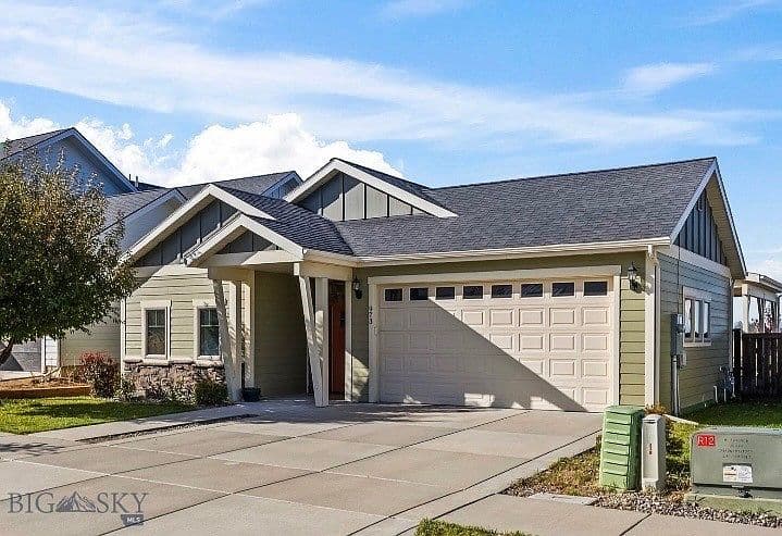 973 Advance Dr photo 1