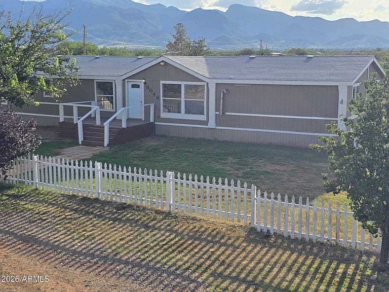 5048 S KINO Road photo 2