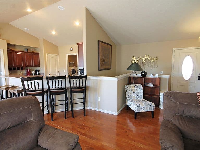 2591 Belair Dr photo 5