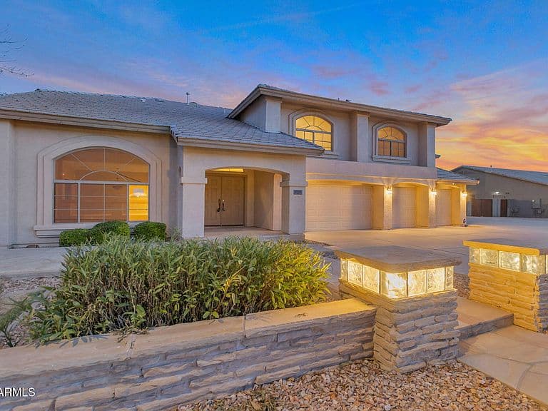 8145 W CAMINO DE ORO -- photo 2