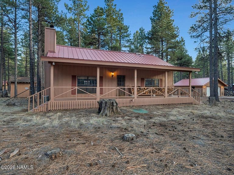 1623 N Maid Marian Dr photo 2