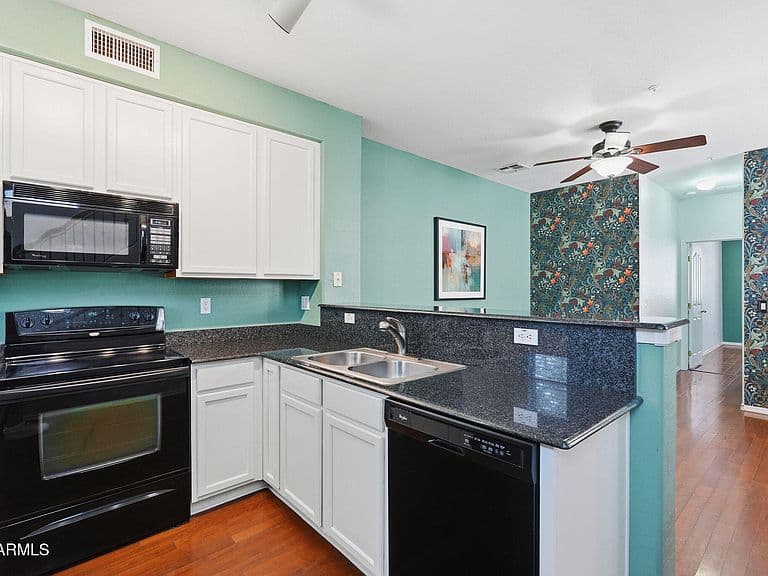 163 W CAMPBELL Court photo 2
