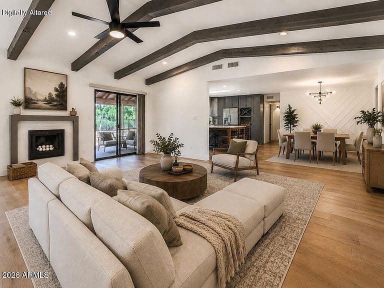 2044 E SMOKETREE Drive photo 5