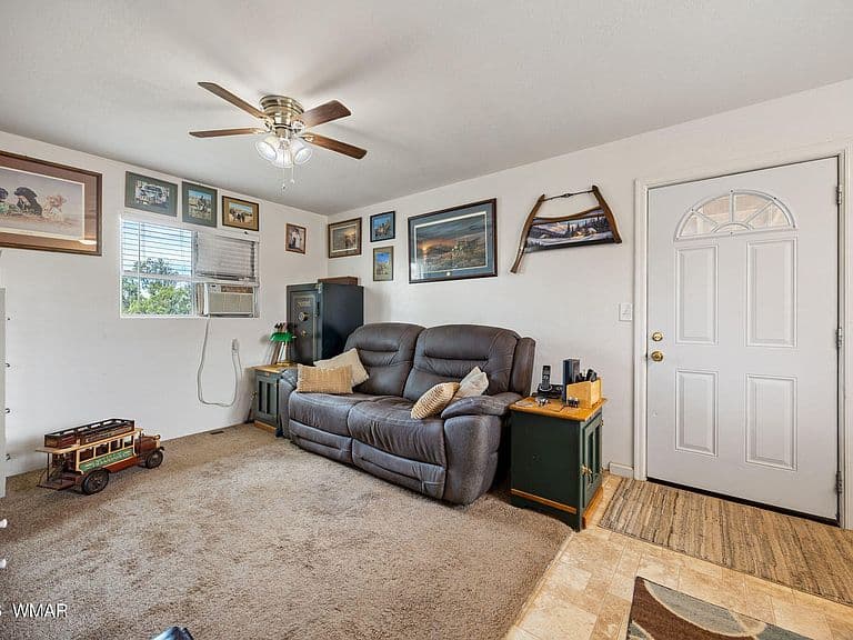8446 Pinon Dr photo 4