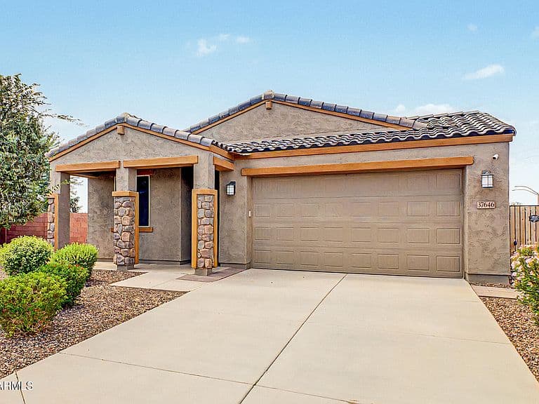 37646 N BRIDLEWOOD Lane photo 1