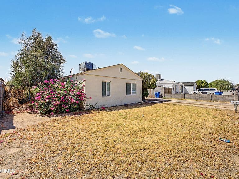 3209 W GARFIELD Street photo 3