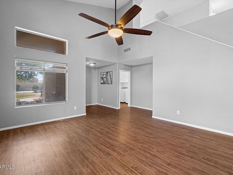 22455 N DAVIS Way photo 4