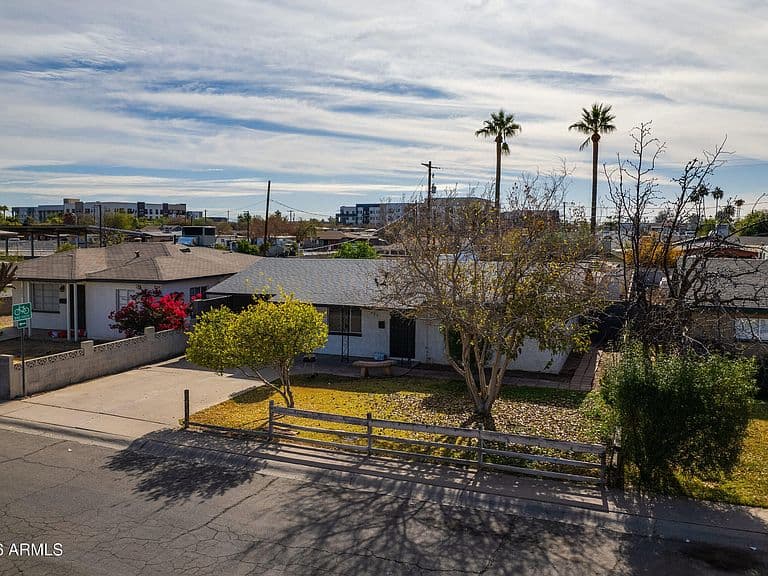 2089 E DON CARLOS Avenue photo 4