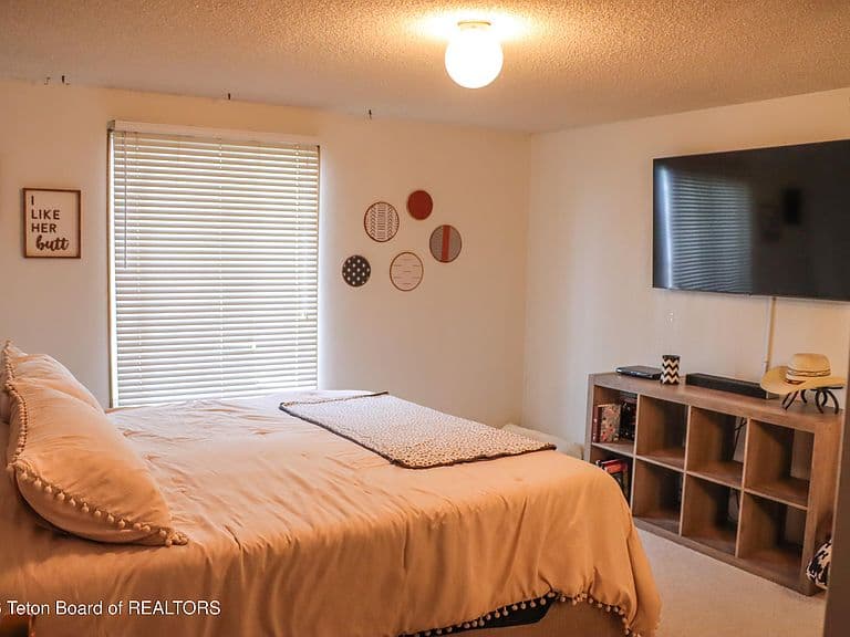 14 Winkelman Ave photo 5