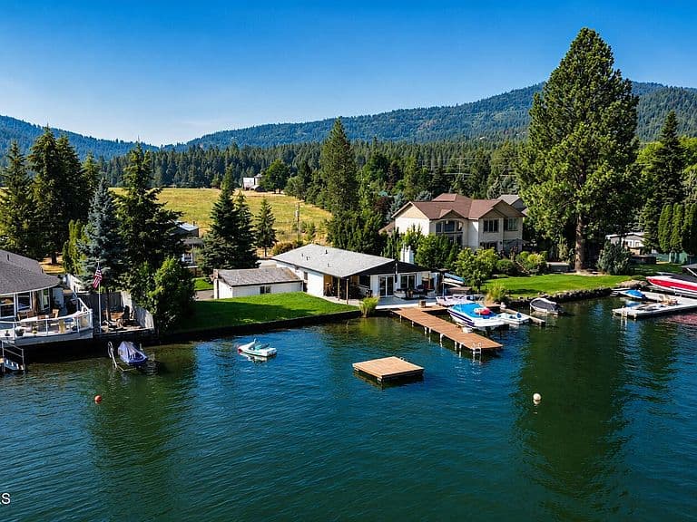 9509 W Driftwood Dr photo 2
