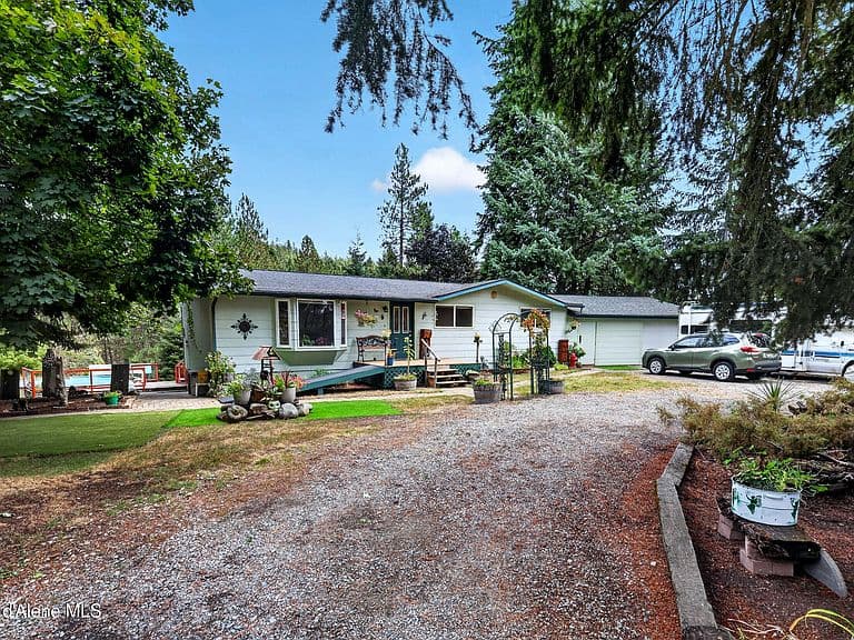 8201 E Sunnyside Rd photo 2