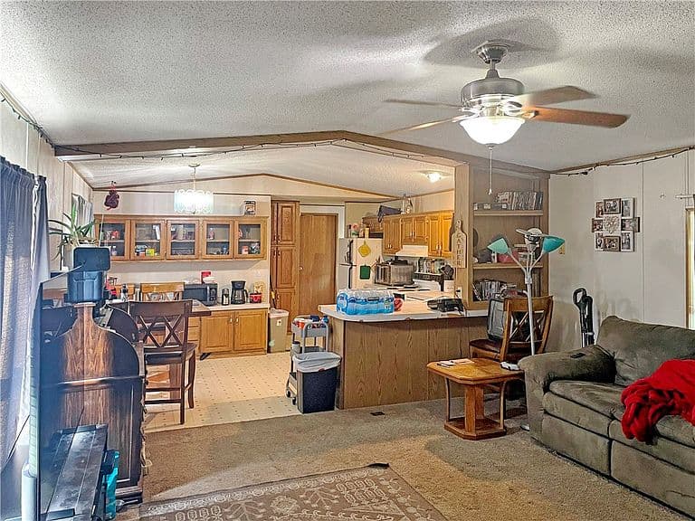 1016 Mirco Cir photo 2