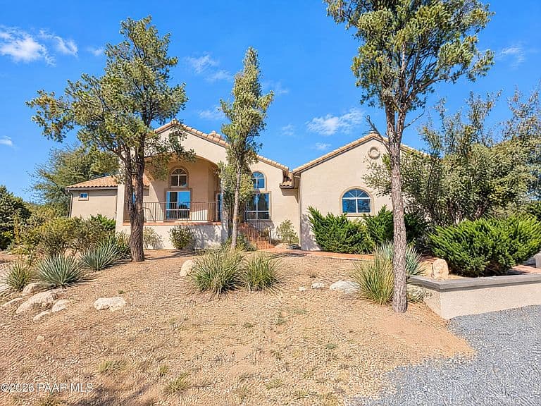 3320 Charla Dr photo 1