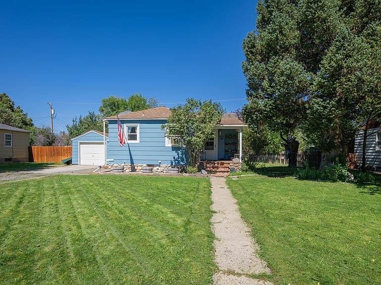 2105 Stampede Ave photo 1