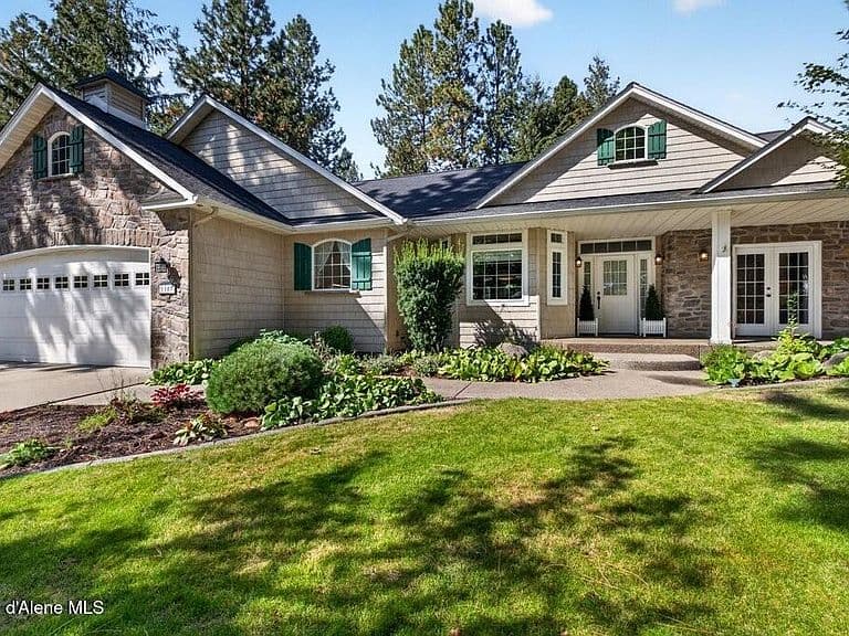 1107 S Riverside Harbor Dr photo 1