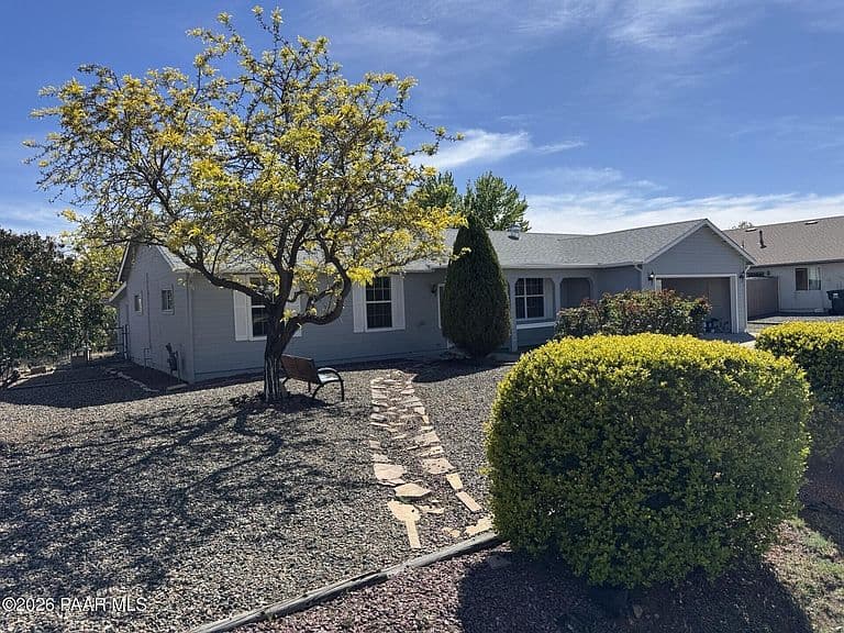 8901 E Rowel Dr photo 3