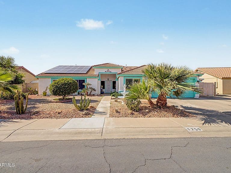 1756 E PARK Street photo 1