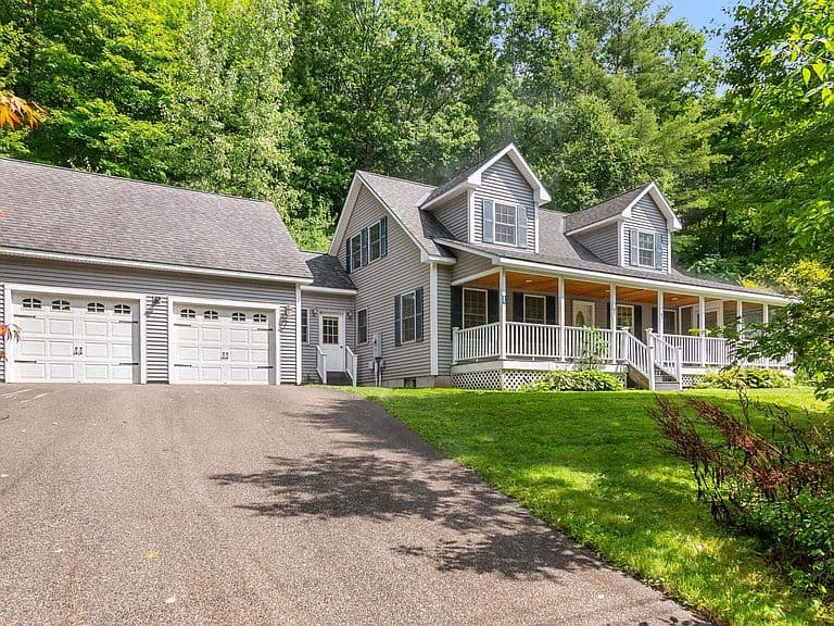 98 White Tail Lane photo 1