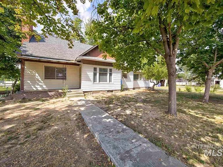 1104 Lone Star Rd photo 1
