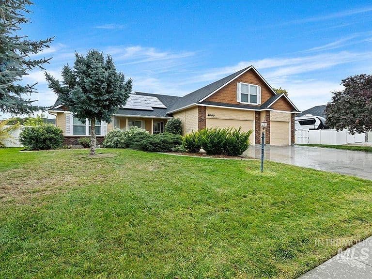 4000 E Chesapeake Dr photo 2