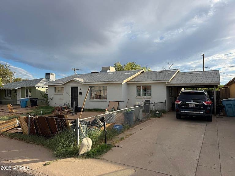 8744 N 30TH Avenue photo 2