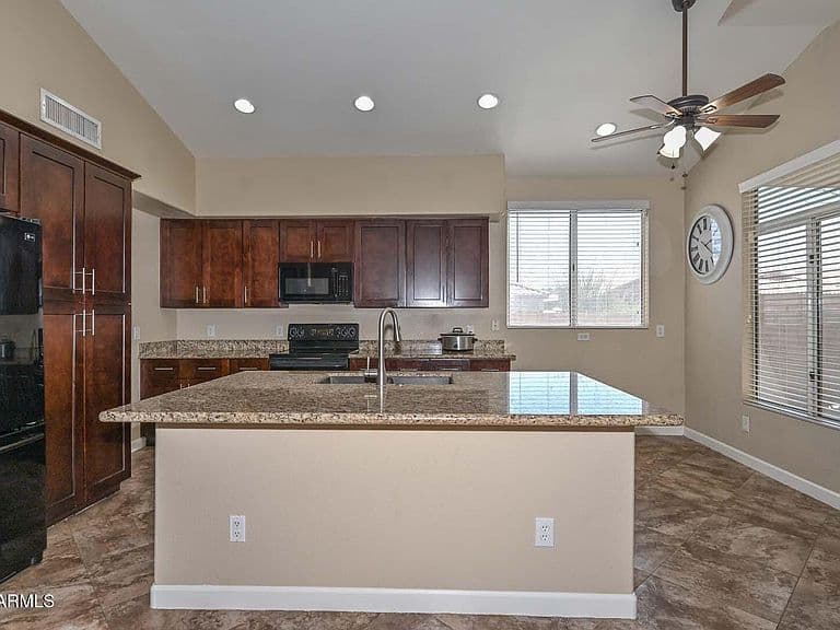 7444 W FOOTHILL Drive photo 4