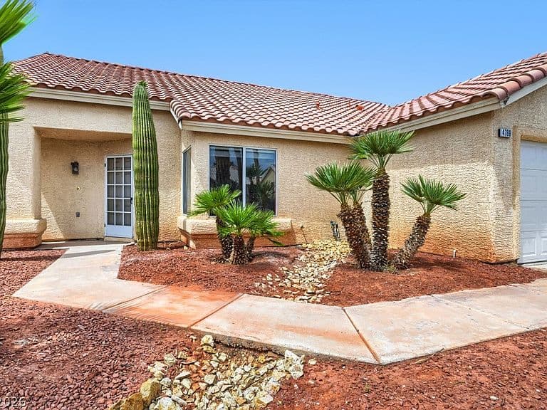 4789 Carefree Dr photo 4