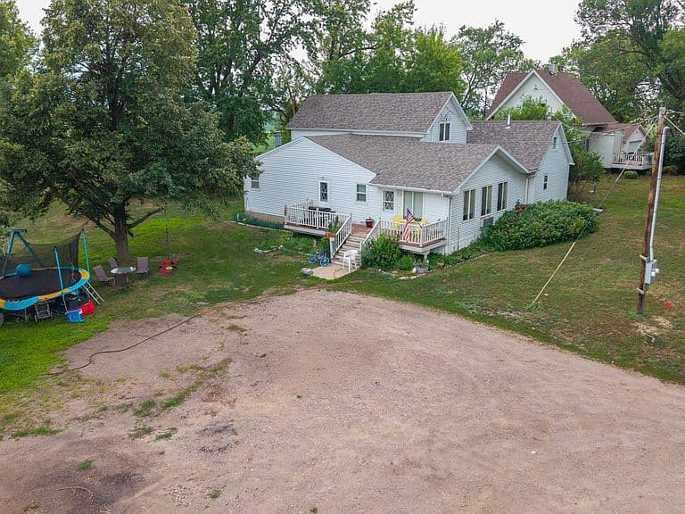 48055 259th St photo 5