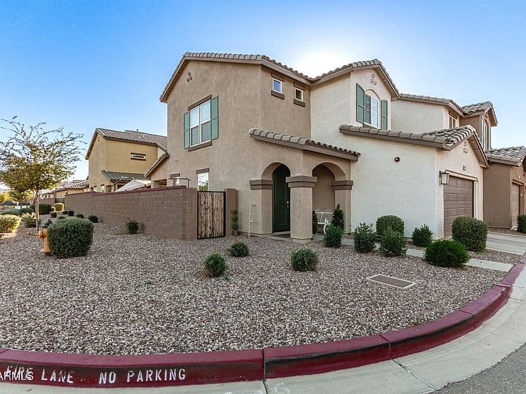 1255 N ARIZONA Avenue #1061 photo 3