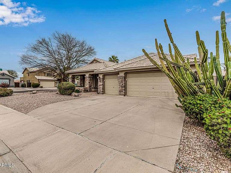 7048 E Madero Ave photo 4