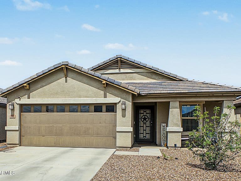 732 W JARDIN Drive photo 1