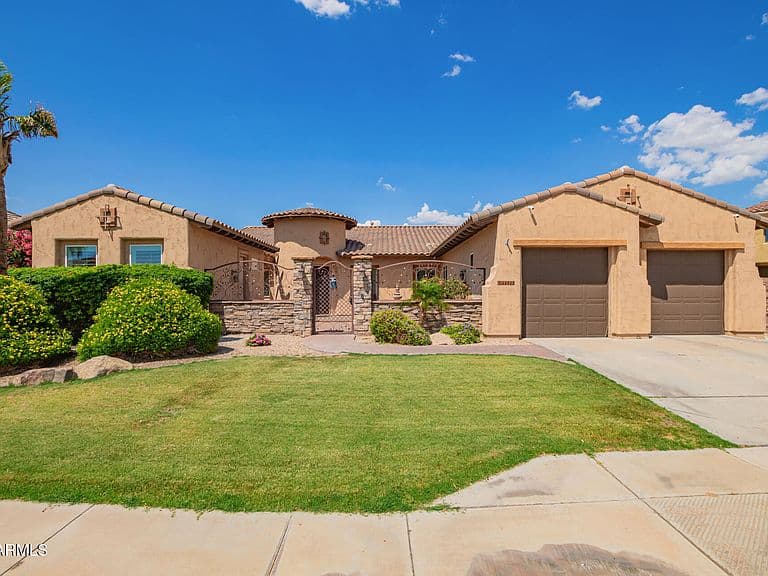 14372 W CYPRESS Street photo 1