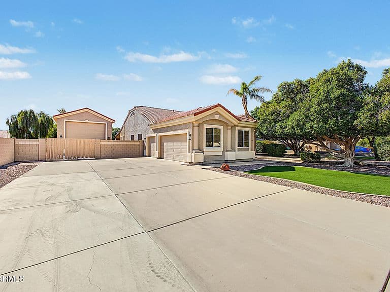 963 E KRAMER Street photo 1