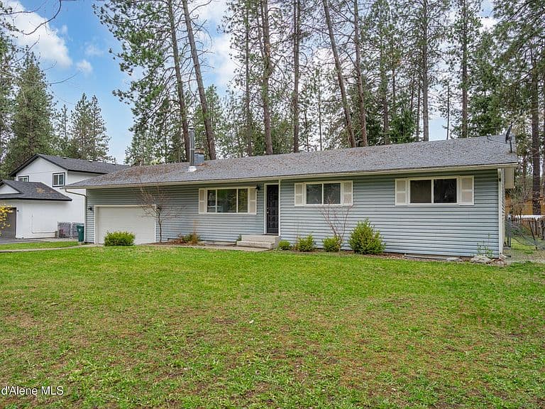 11865 N Forest Rd photo 1