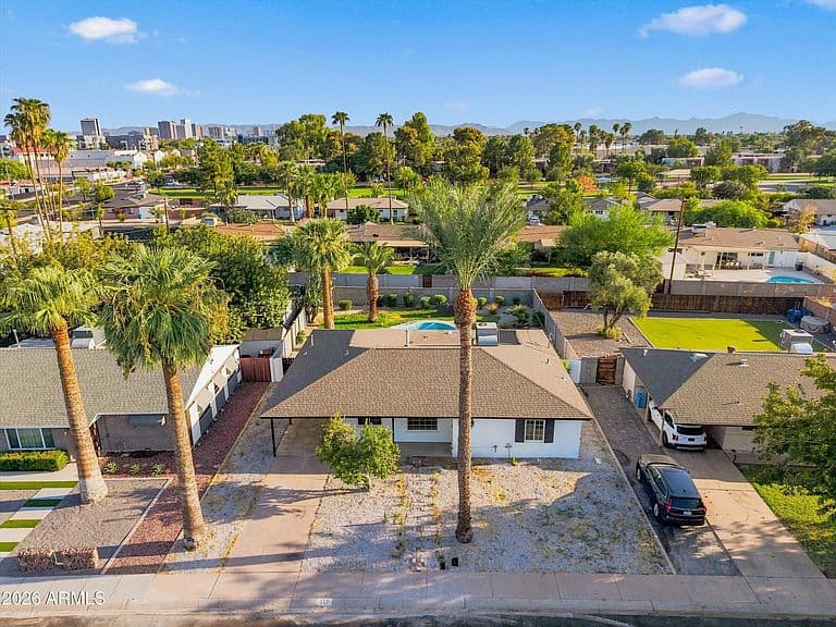 717 W GEORGIA Avenue photo 3