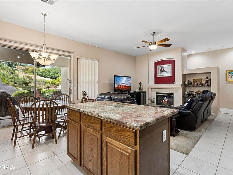 10533 E FIREWHEEL Drive photo 5