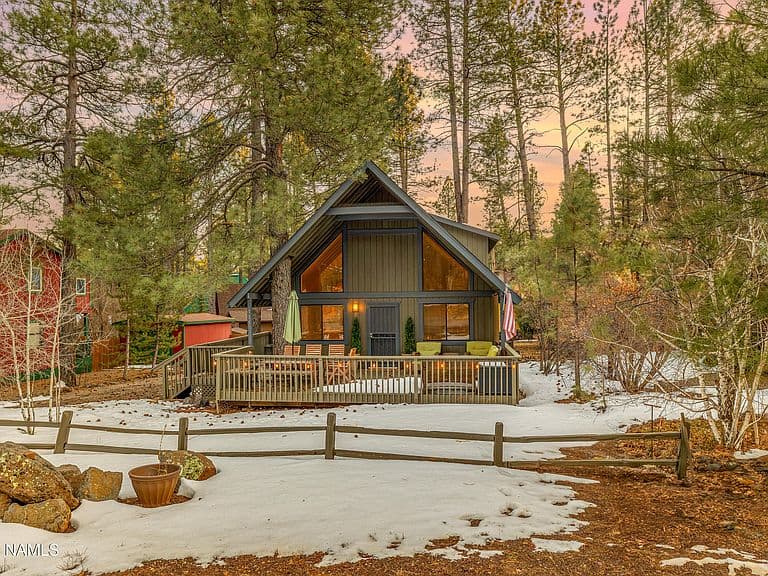 115 N Lodge Dr photo 4