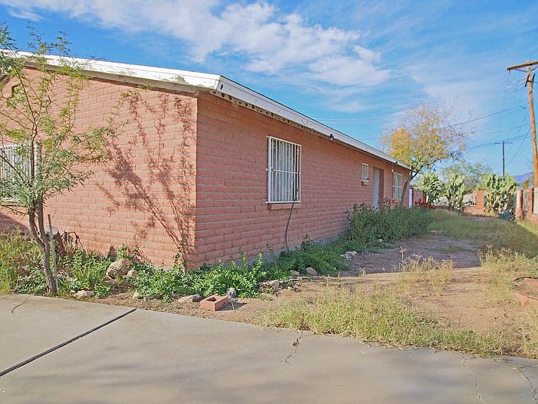 2200 S Palo Verde Ave photo 1