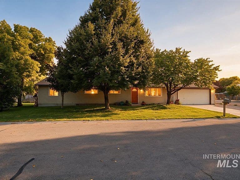 12648 S Sonora Ave photo 1